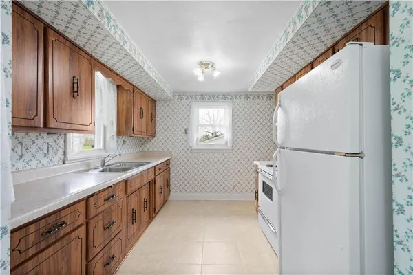 $320,000 | 180 Hilltop Lane, Washington, PA 15301