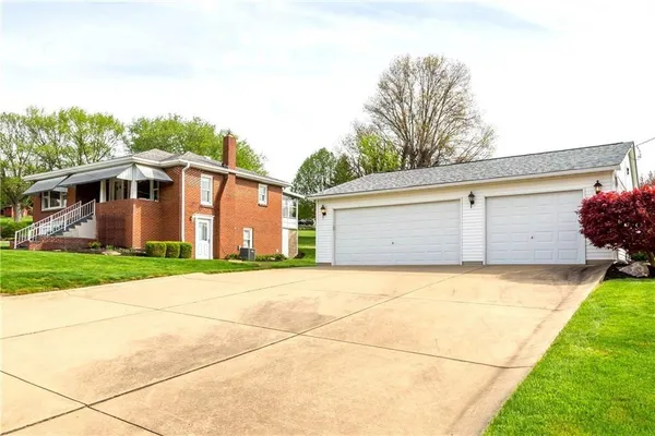 $320,000 | 180 Hilltop Lane, Washington, PA 15301