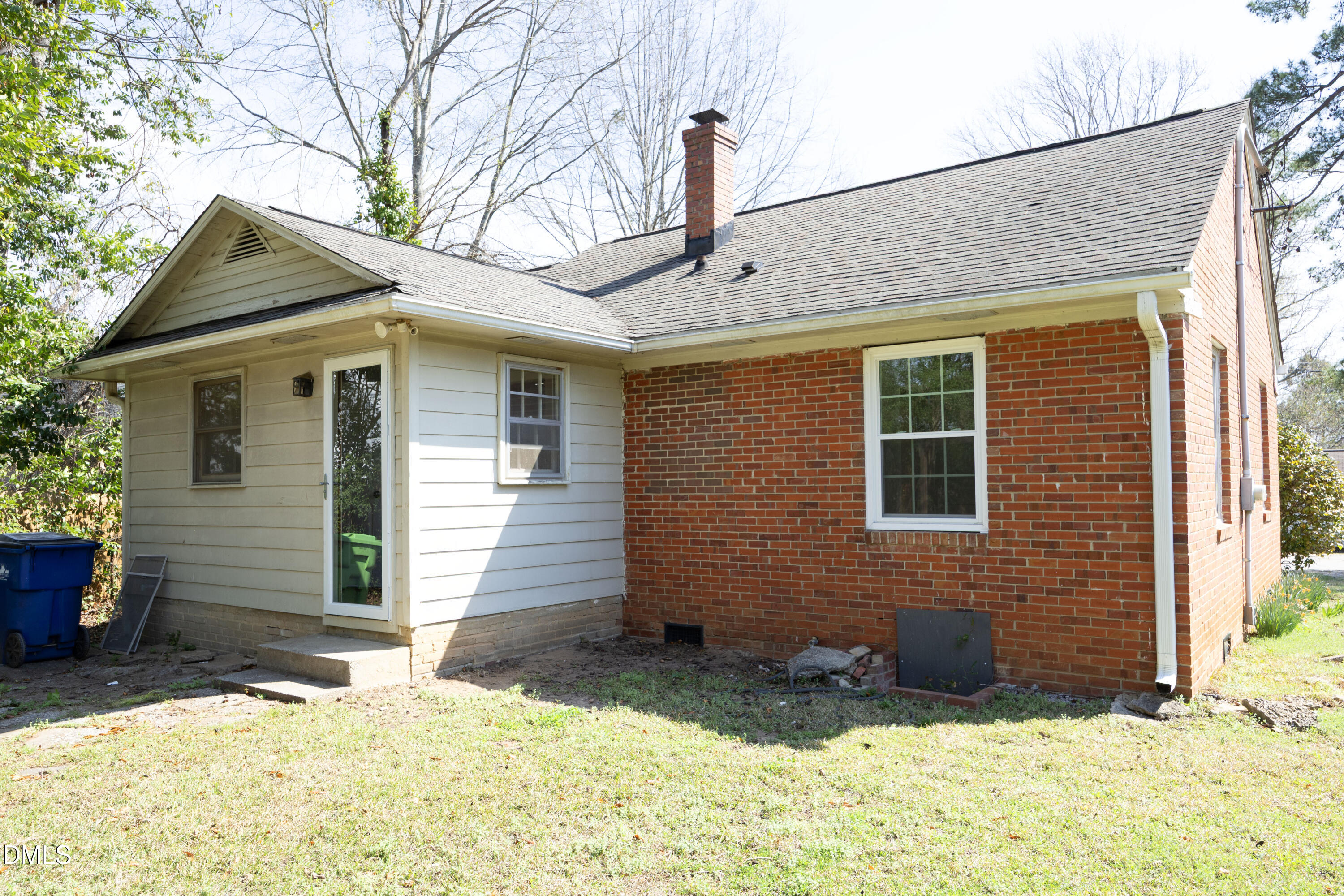 813 Brighton Road Raleigh, NC 27610 - Photo 29 of 35 28BackExterior