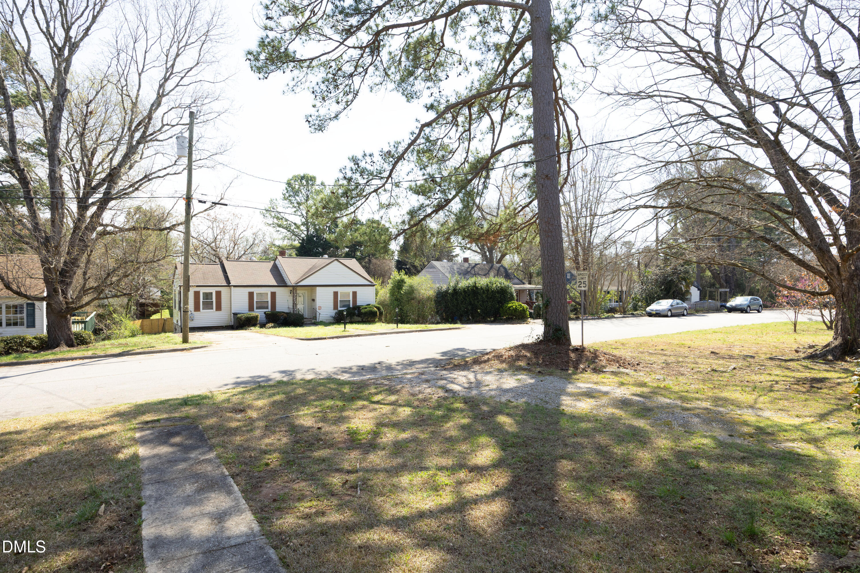 813 Brighton Road Raleigh, NC 27610 - Photo 4 of 35 04FrontYard