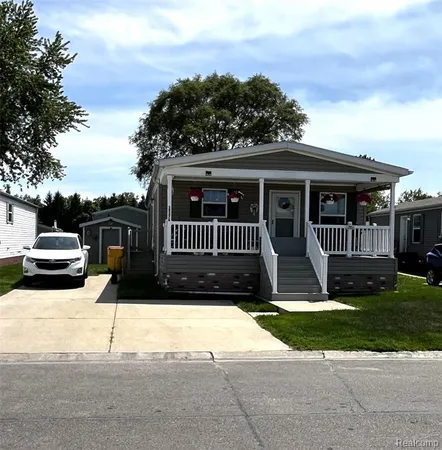 $57,900 | 15376 Enchante Drive, Clinton Township, MI 48038