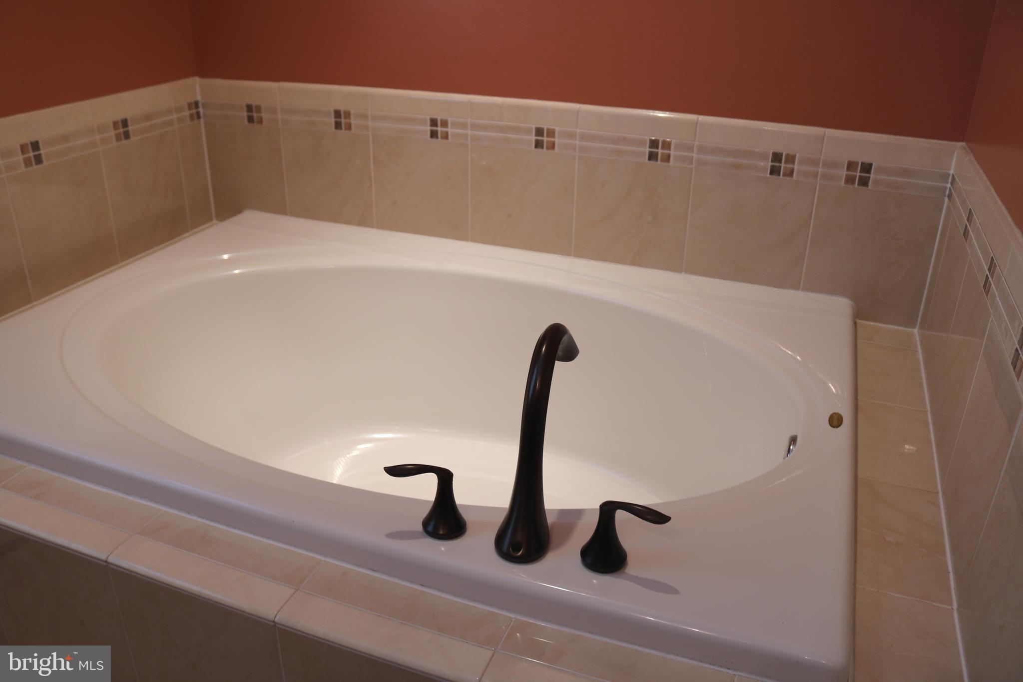 9602 Maxwell Road Baltimore, MD 21220 - Photo 8 of 15