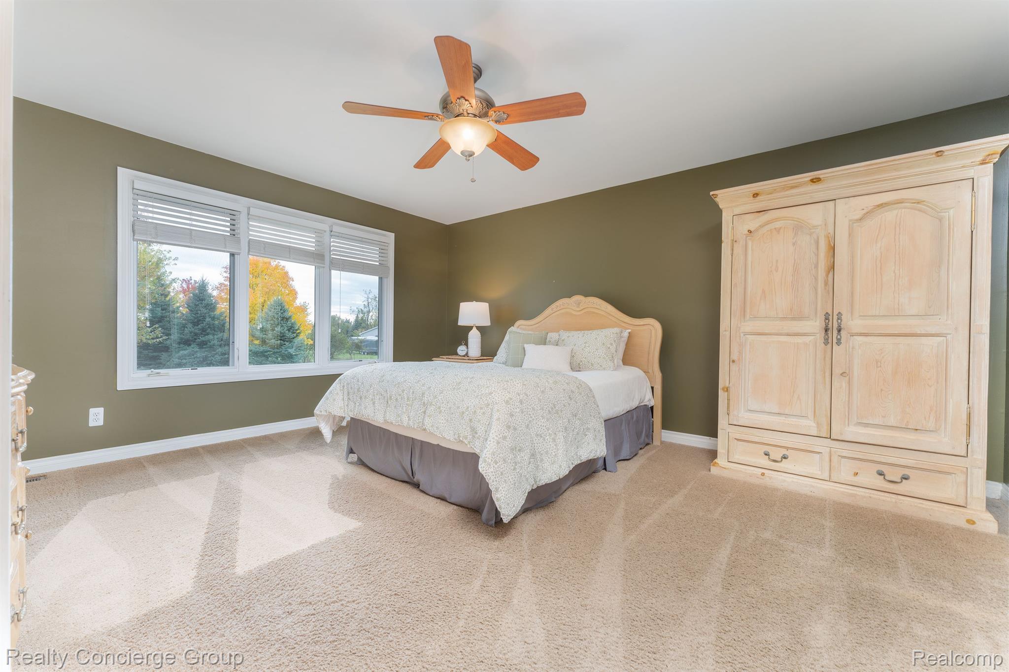 1172 Thorn Ridge Drive Howell, MI 48843 - Photo 25 of 71 Open & airy, w/ natural light & ceiling fan