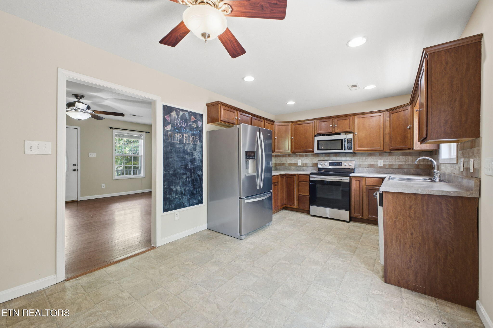 3508 Belleview Road Northeast Knoxville, TN 37917 - Photo 11 of 42 20-web-or-mls-3F1A8128