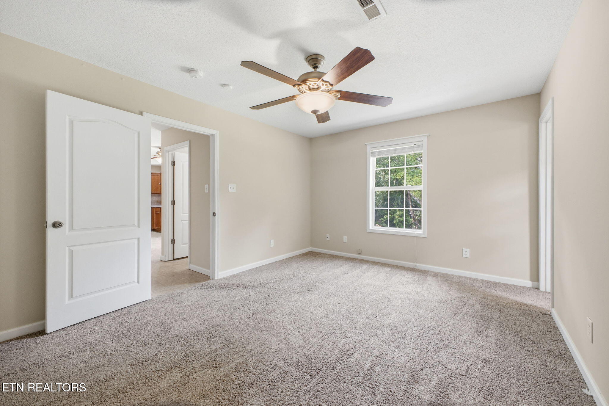 3508 Belleview Road Northeast Knoxville, TN 37917 - Photo 16 of 42 25-web-or-mls-3F1A8147