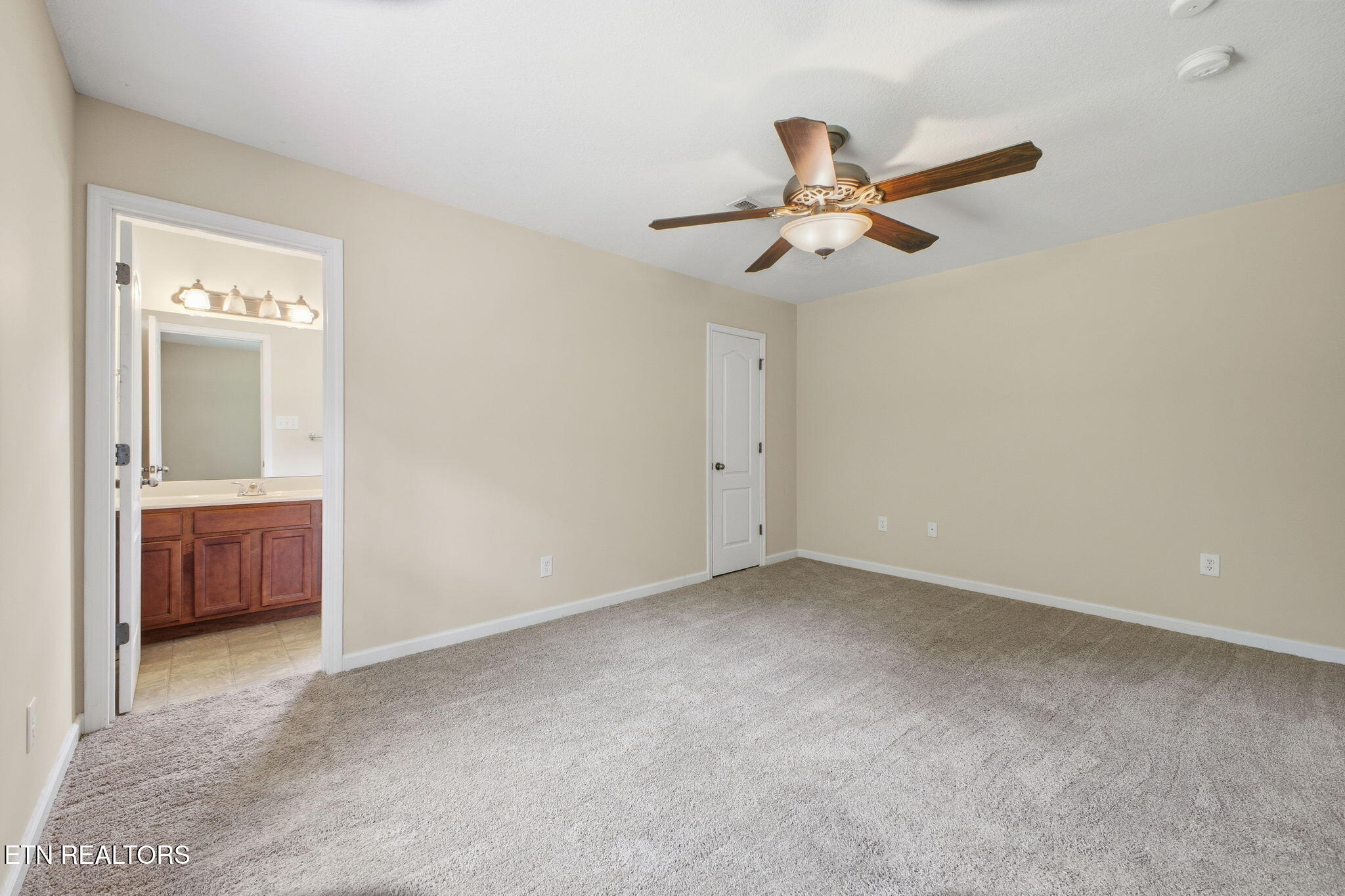 3508 Belleview Road Northeast Knoxville, TN 37917 - Photo 17 of 42 26-web-or-mls-3F1A8149