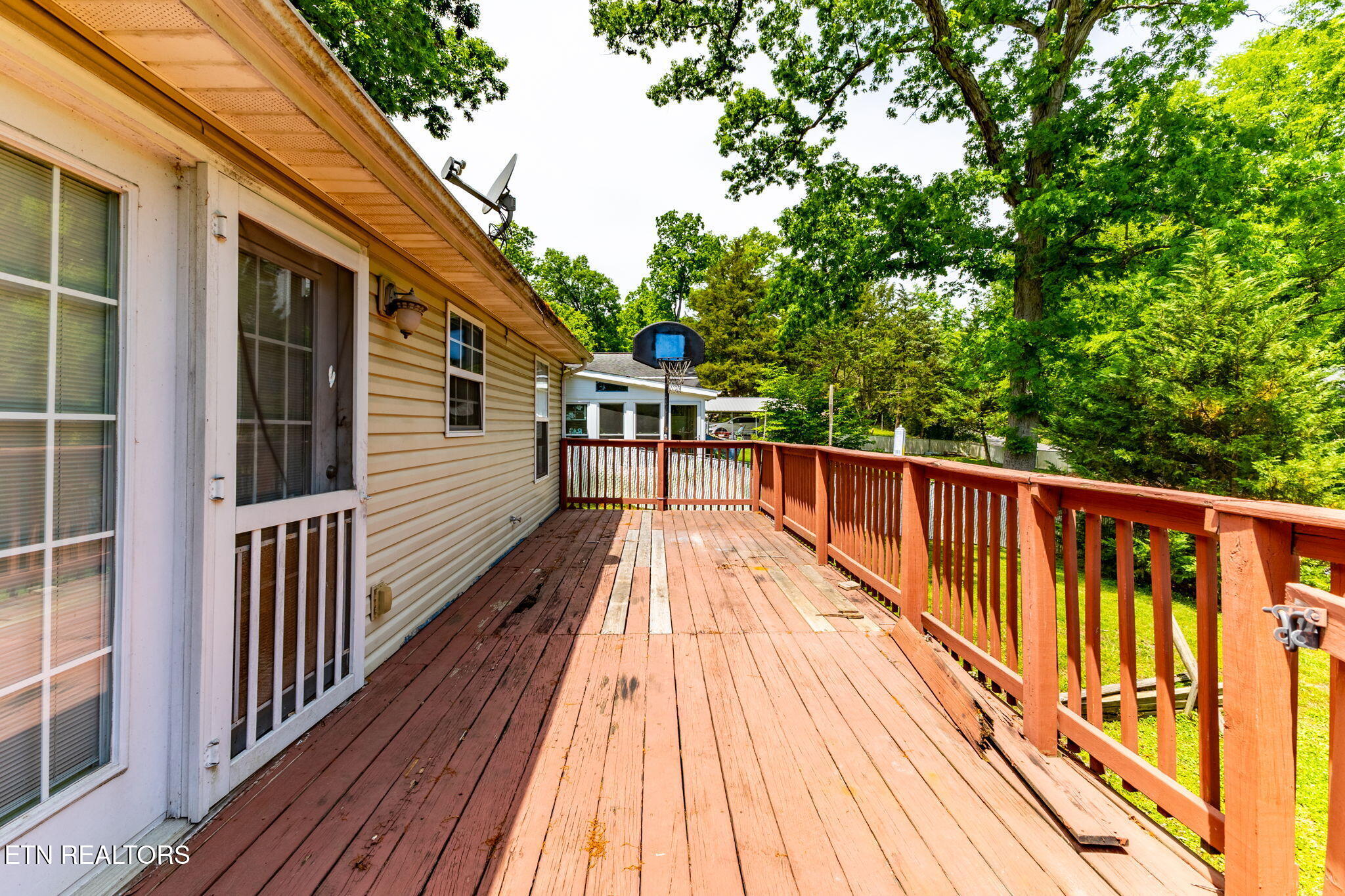 3508 Belleview Road Northeast Knoxville, TN 37917 - Photo 36 of 42 45-web-or-mls-3F1A7194-HDR