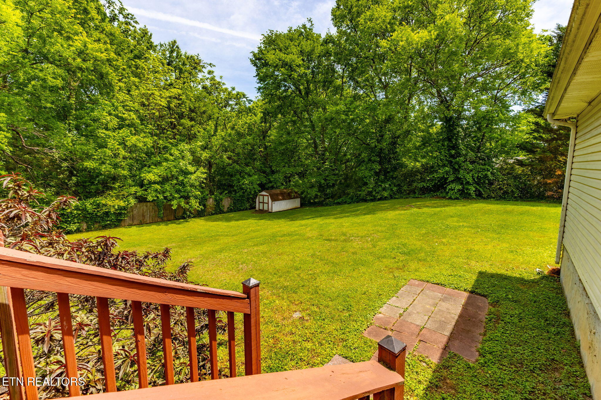 3508 Belleview Road Northeast Knoxville, TN 37917 - Photo 39 of 42 48-web-or-mls-3F1A7209-HDR