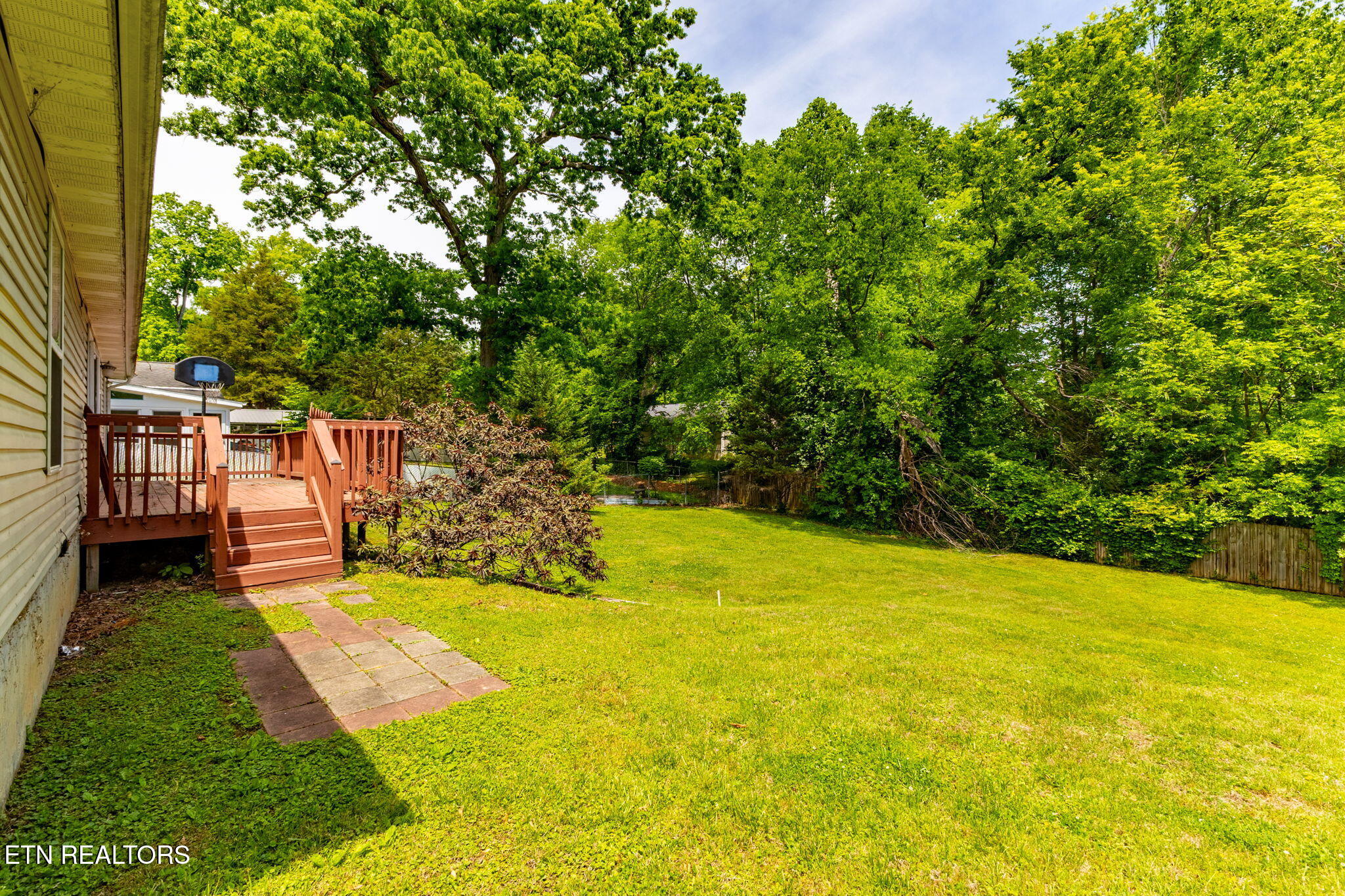 3508 Belleview Road Northeast Knoxville, TN 37917 - Photo 42 of 42 51-web-or-mls-3F1A7218-HDR