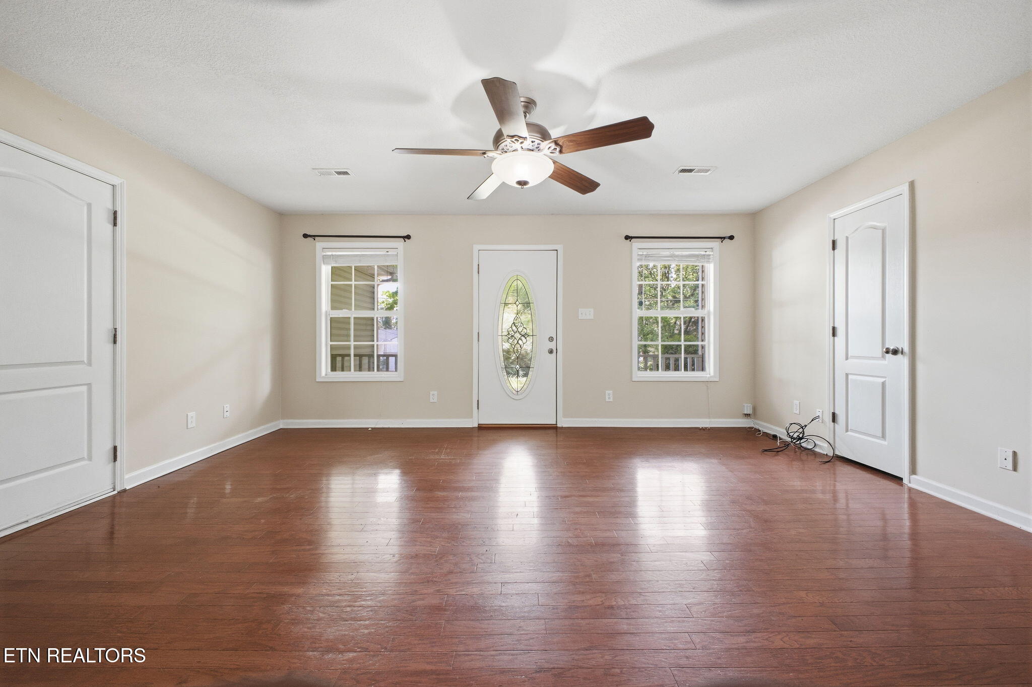 3508 Belleview Road Northeast Knoxville, TN 37917 - Photo 8 of 42 17-web-or-mls-3F1A8116