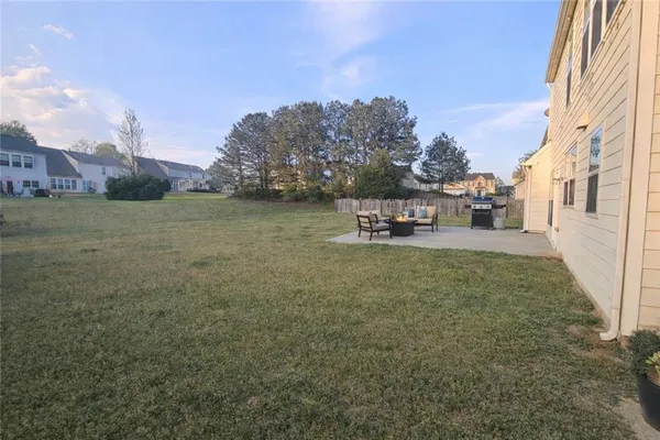 $2,575 | 2372 Young America Drive Northeast, Lawrenceville, GA 30043