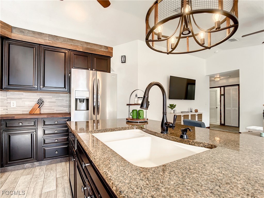 2511 6th Street Northwest Naples, FL 34120 - Photo 17 of 33