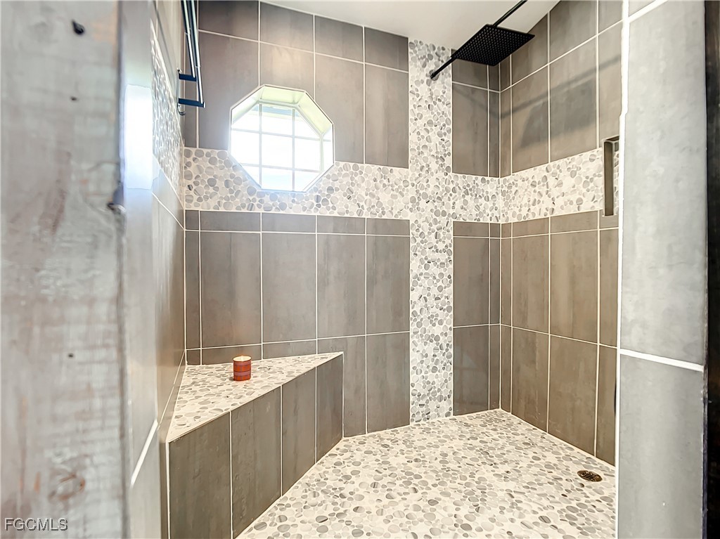 2511 6th Street Northwest Naples, FL 34120 - Photo 23 of 33