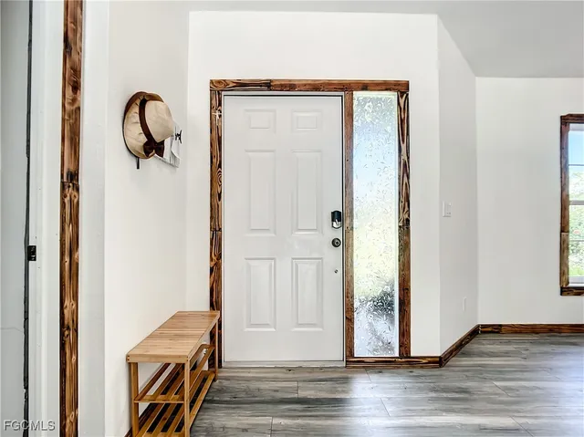 $3,150 | 2511 6th Street Northwest, Naples, FL 34120