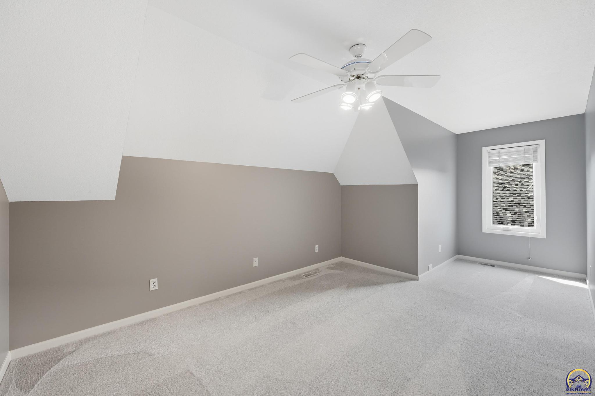 4419 Southwest Stone Avenue Topeka, KS 66610 - Photo 21 of 46