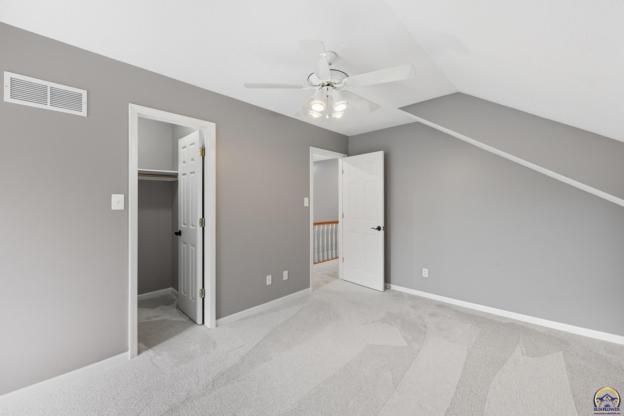 4419 Southwest Stone Avenue Topeka, KS 66610 - Photo 22 of 46