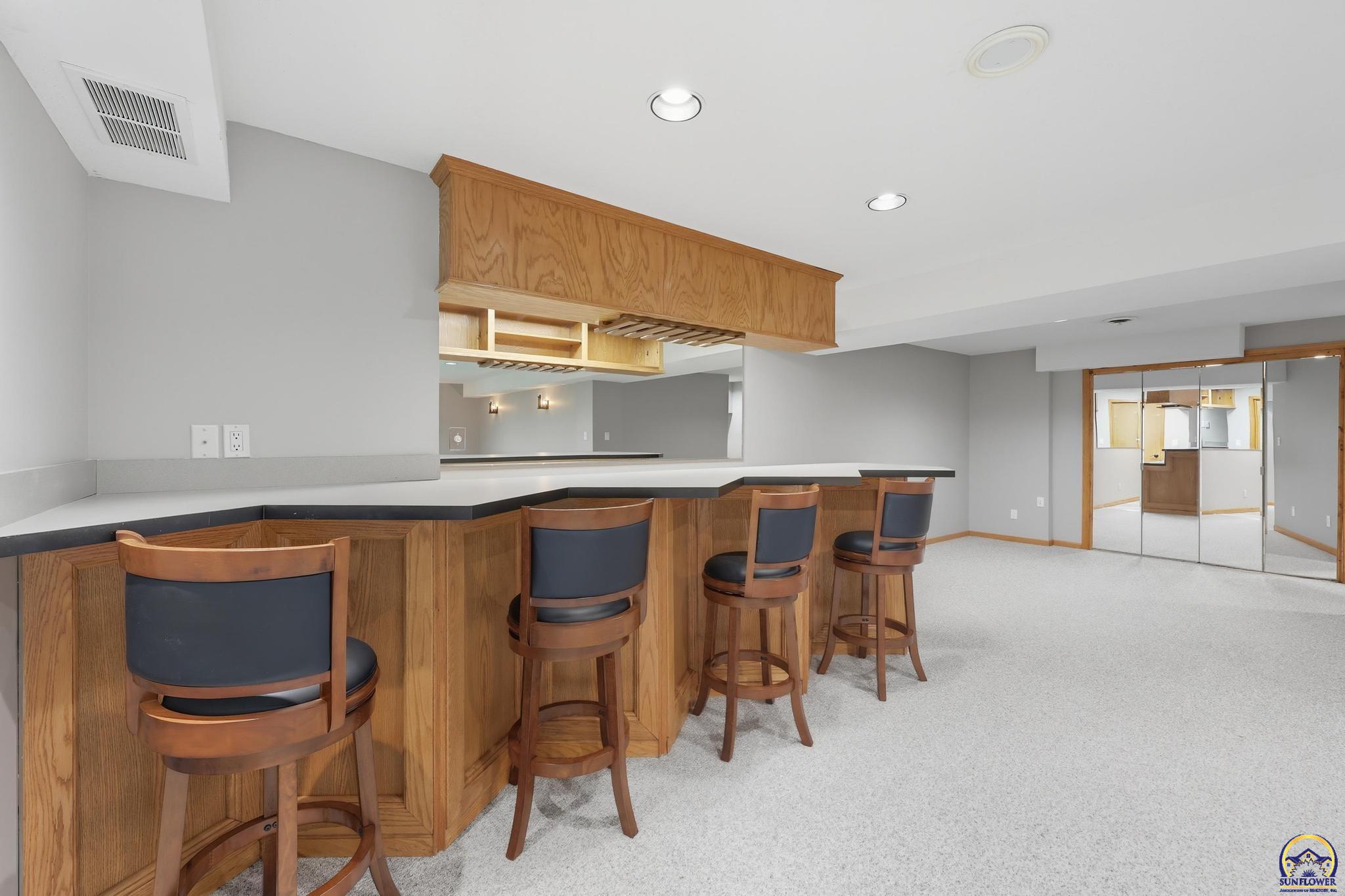 4419 Southwest Stone Avenue Topeka, KS 66610 - Photo 29 of 46