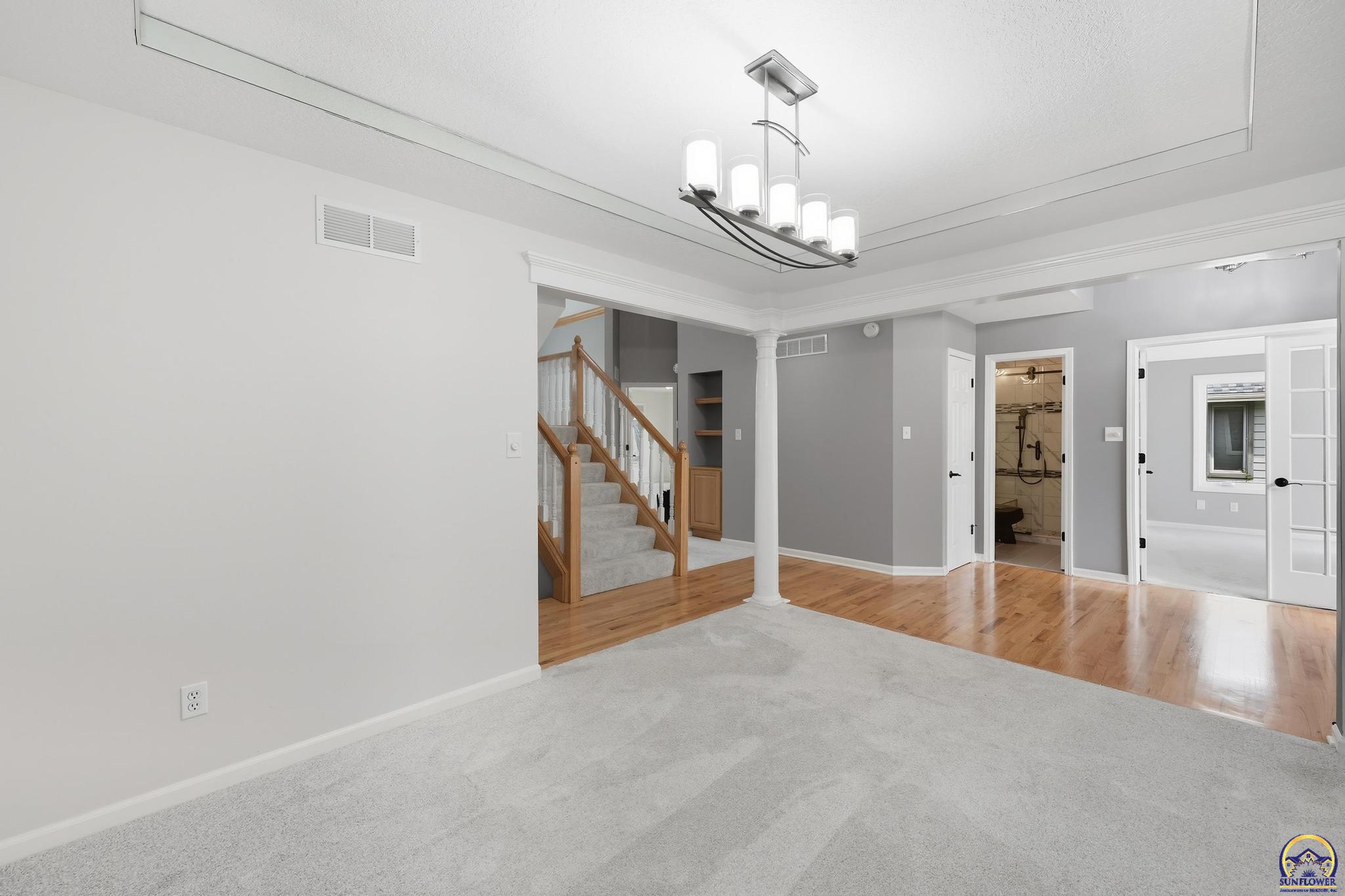 4419 Southwest Stone Avenue Topeka, KS 66610 - Photo 6 of 46