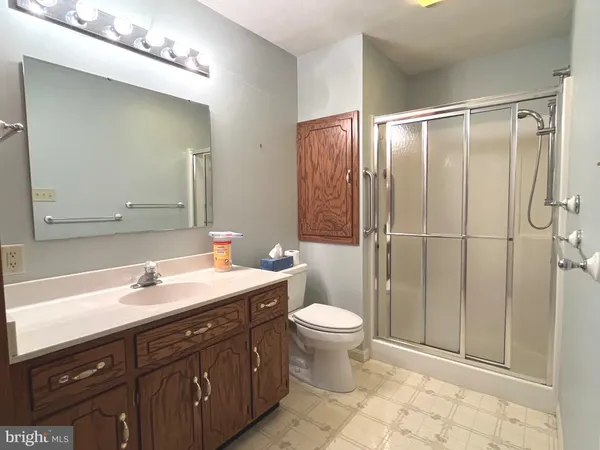 $2,300 | 330 Parkwood Drive, Chambersburg, PA 17201