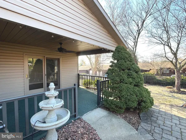 $2,300 | 330 Parkwood Drive, Chambersburg, PA 17201