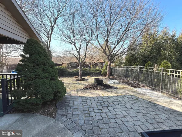 $2,300 | 330 Parkwood Drive, Chambersburg, PA 17201