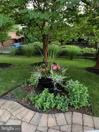 $2,300 | 330 Parkwood Drive, Chambersburg, PA 17201