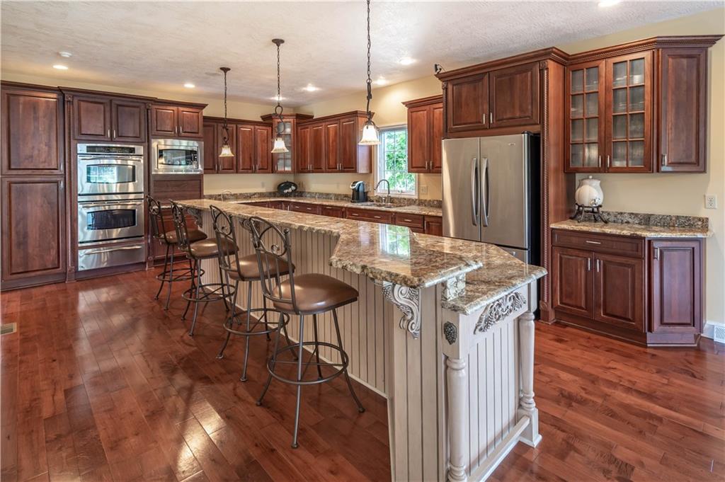 570 Justabout Road Venetia, PA 15367 - Photo 6 of 17 Kitchen 570 Justabout Road