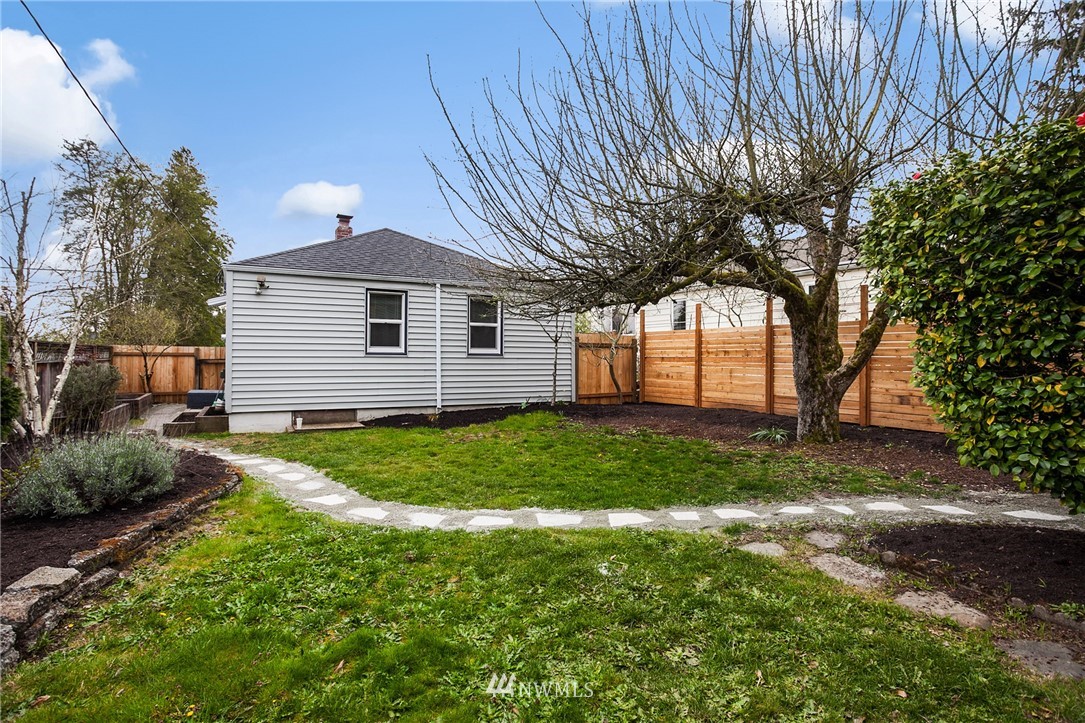730 North 97th Street Seattle, WA 98103 - Photo 14 of 15 Gallery Image 14