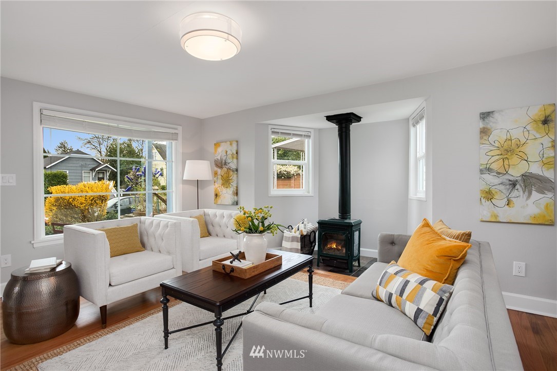 730 North 97th Street Seattle, WA 98103 - Photo 3 of 15 Gallery Image 3