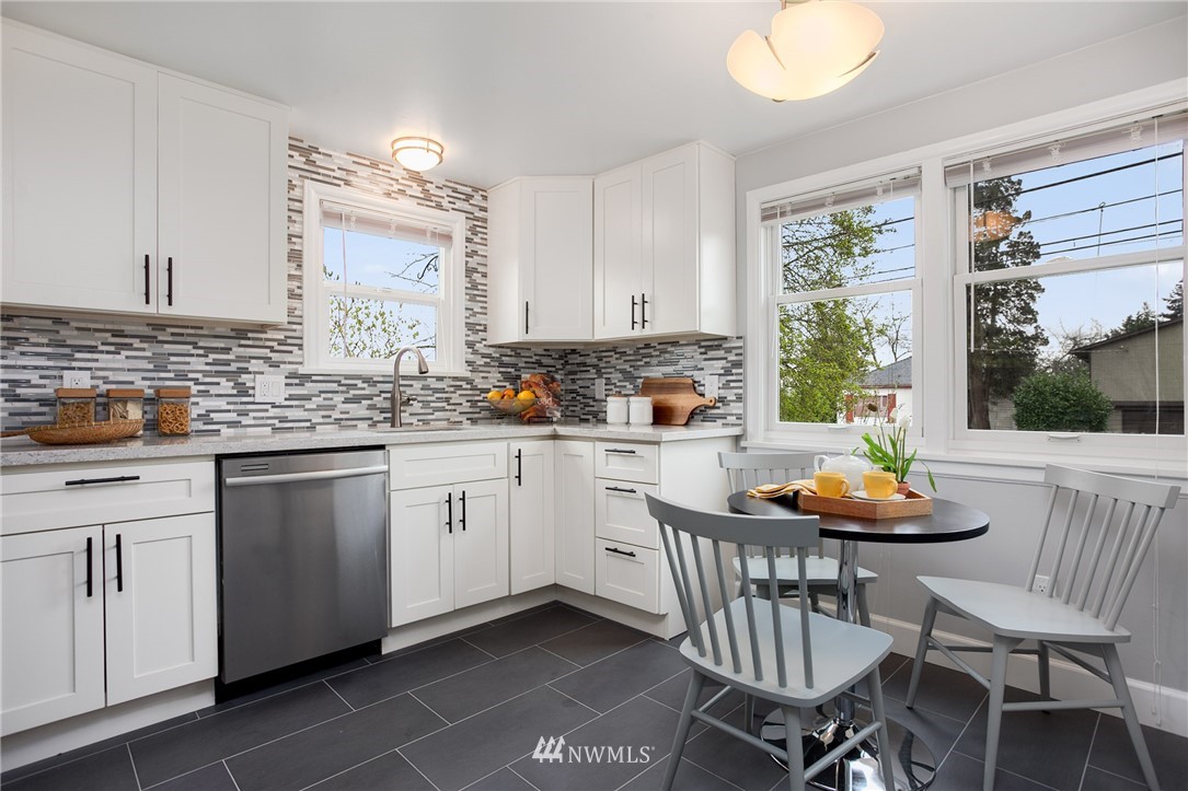 730 North 97th Street Seattle, WA 98103 - Photo 6 of 15 Gallery Image 6