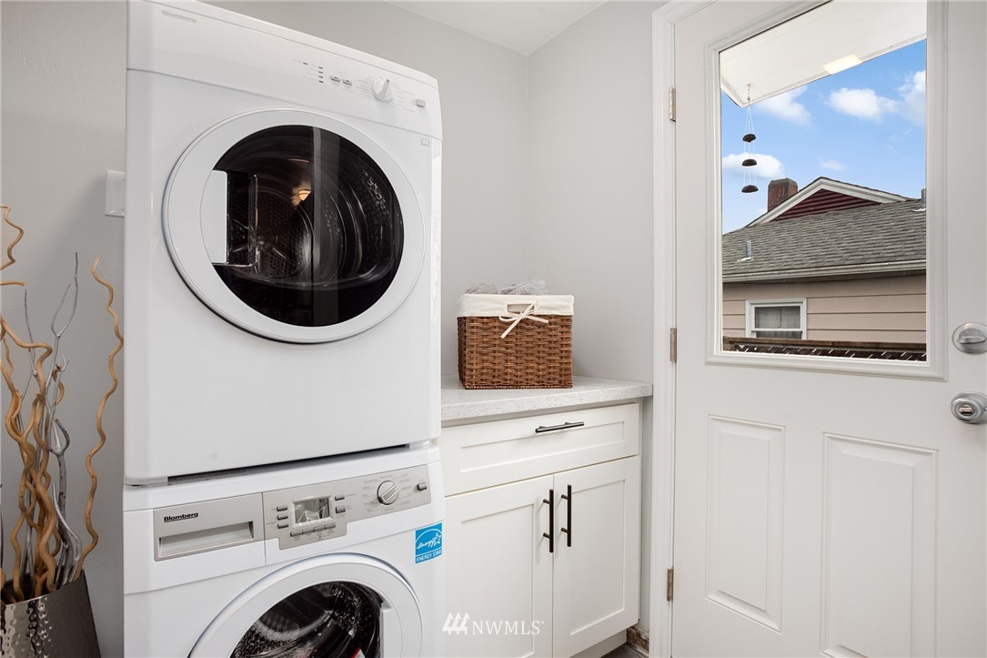 730 North 97th Street Seattle, WA 98103 - Photo 9 of 15 Gallery Image 9