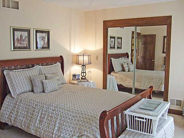 1919 Snouffer Road Columbus, OH 43085 - Photo 18 of 25 Gallery Image 18
