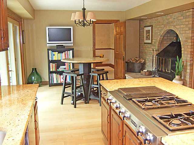 1919 Snouffer Road Columbus, OH 43085 - Photo 9 of 25 Gallery Image 9