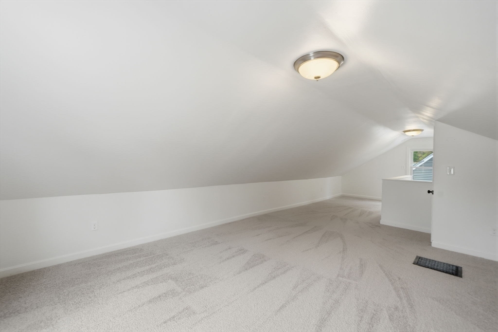 23 Gilman Street Springfield, MA 01118 - Photo 32 of 41