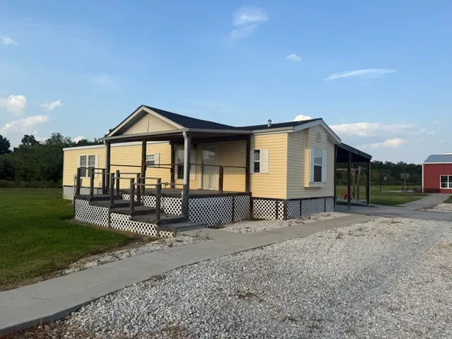 $1,495 | 1567 County Road 486, Unit A, Dayton, TX 77535