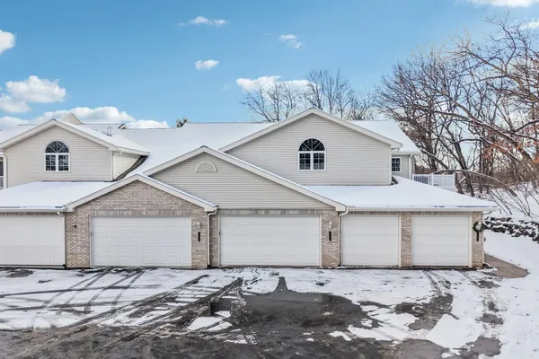 $439,900 | W11557 Island View Court, Lodi, WI 53555