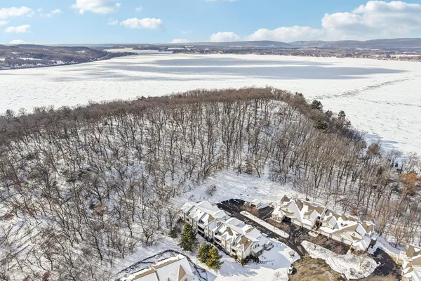 $439,900 | W11557 Island View Court, Lodi, WI 53555