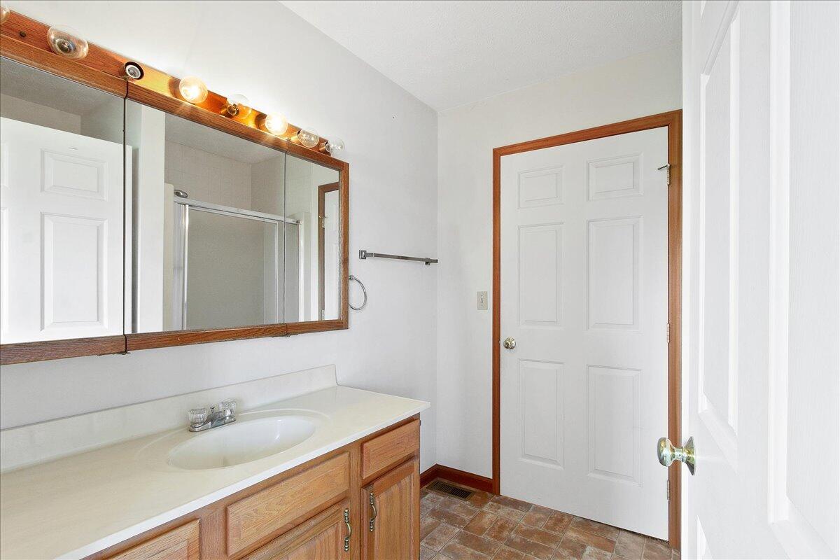 4972 Clark Road Urbana, OH 43078 - Photo 21 of 58