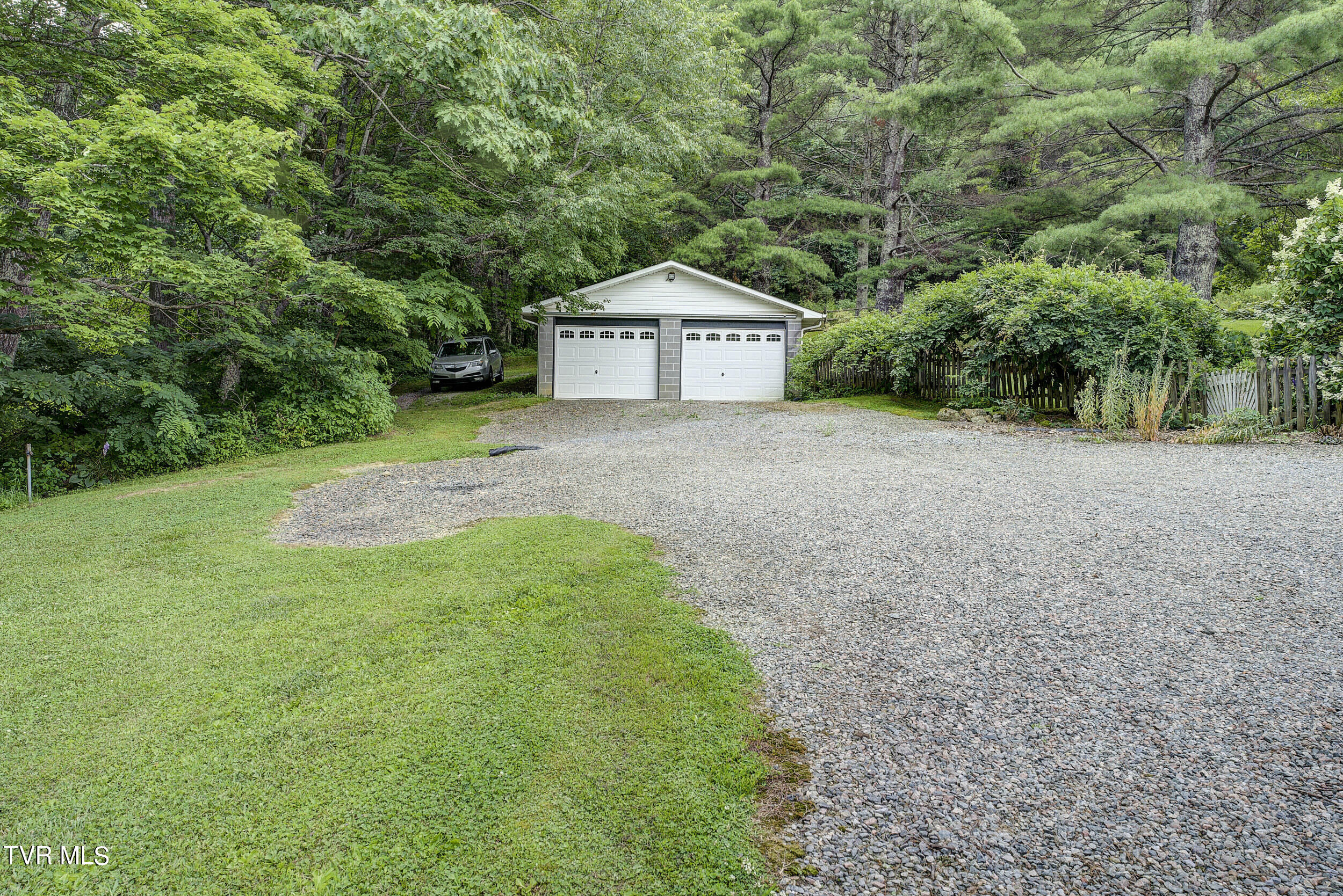 296 Earl Howard Road Shady Valley, TN 37688 - Photo 58 of 129 Earl- (59 of 105)