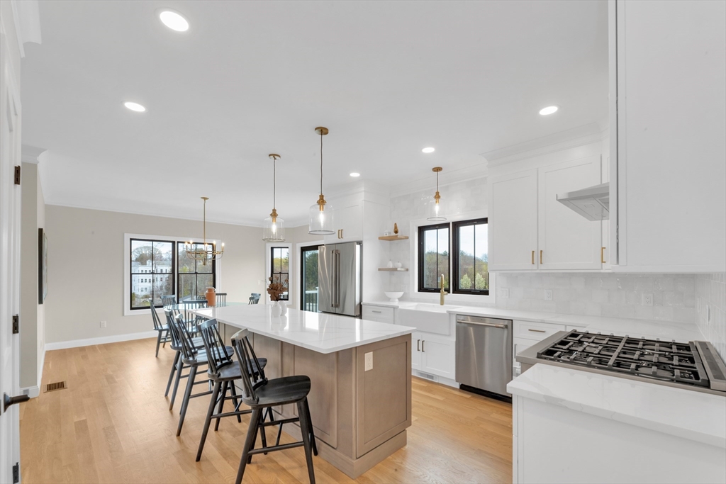 4 Starling Street Boston, MA 02132 - Photo 6 of 39