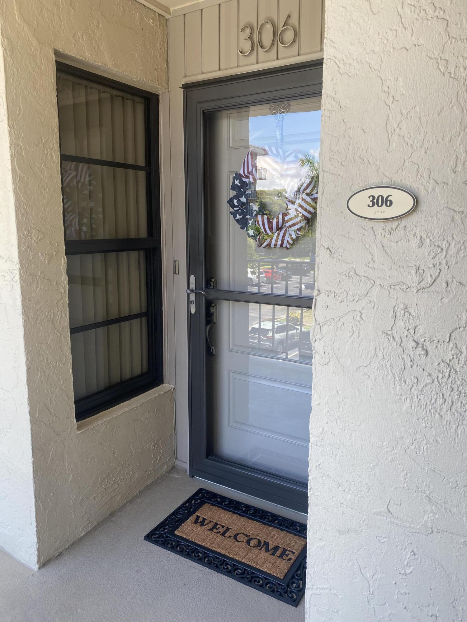 18 Royal Palm Way, Unit 306 Boca Raton, FL 33432 - Photo 2 of 39 IMG_9425