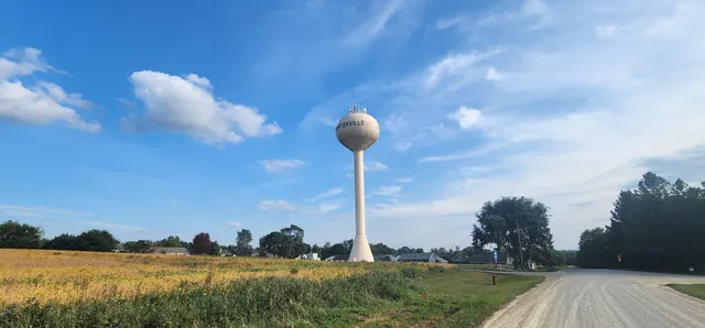 $405,000 | 647 Stagecoach Road, Mantorville, MN 55955