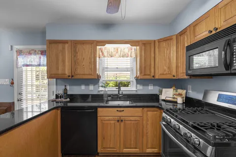 $975,000 | 1714 Luzerne Avenue, Silver Spring, MD 20910