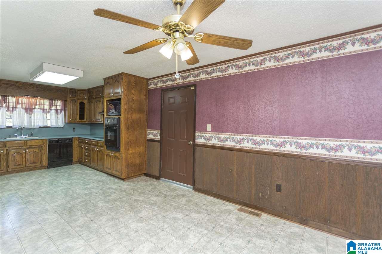 5440 Robin Circle Adamsville, AL 35005 - Photo 16 of 30