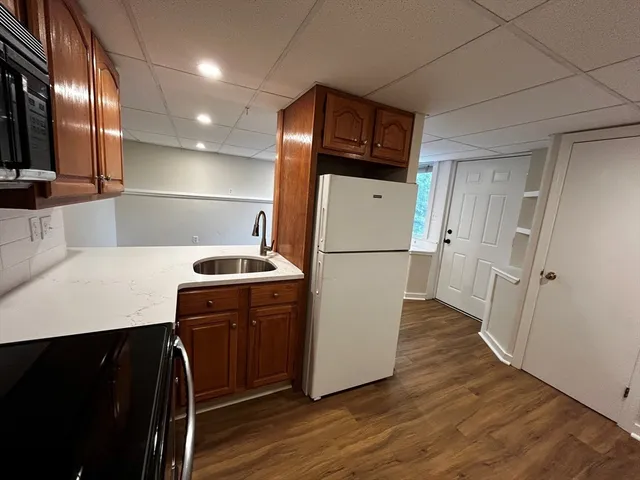 $2,200 | 55 Hale Street, Unit B, Beverly, MA 01915