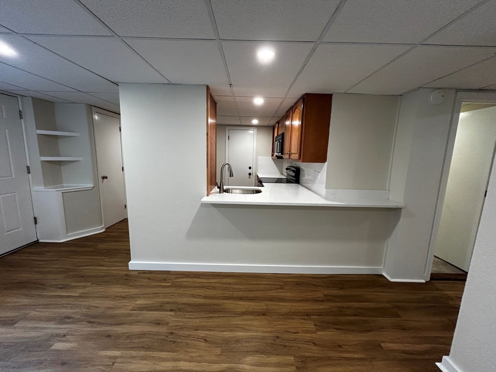 55 Hale Street, Unit B Beverly, MA 01915 - Photo 5 of 15