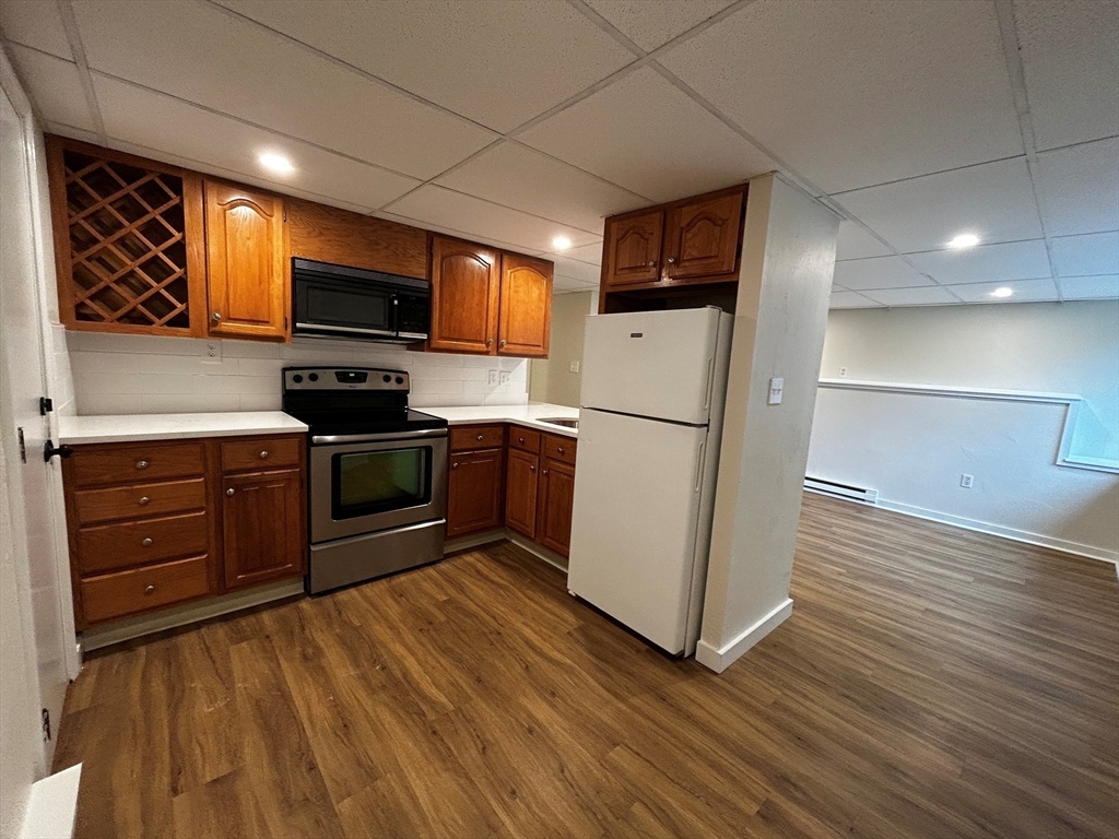 55 Hale Street, Unit B Beverly, MA 01915 - Photo 6 of 15