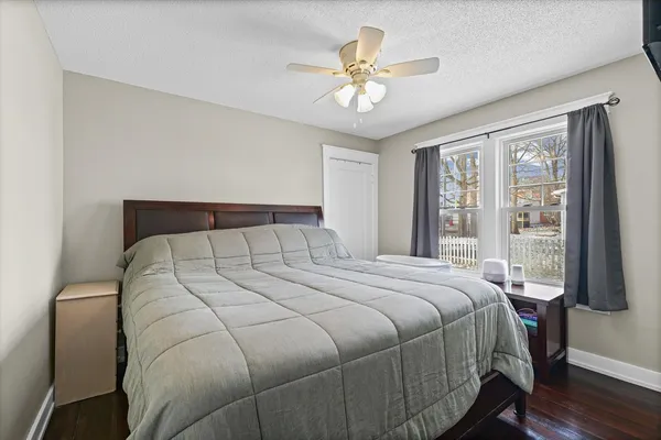 $229,000 | 107 East Dunbar Street, Mahomet, IL 61853