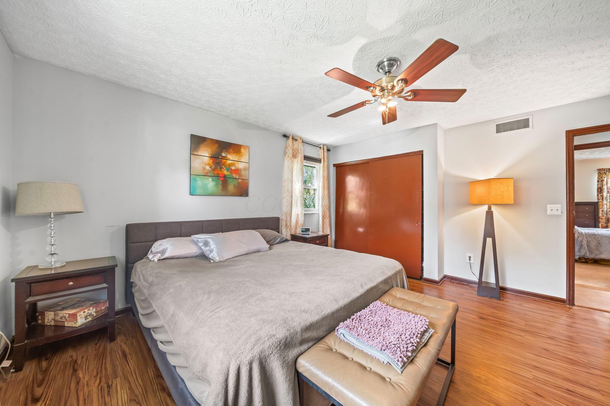 505 Tresham Road Columbus, OH 43230 - Photo 22 of 42 Primary suite