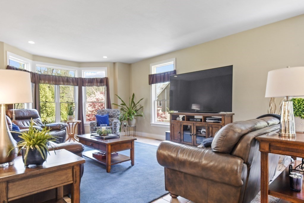 402 Lowell Road Groton, MA 01450 - Photo 12 of 37